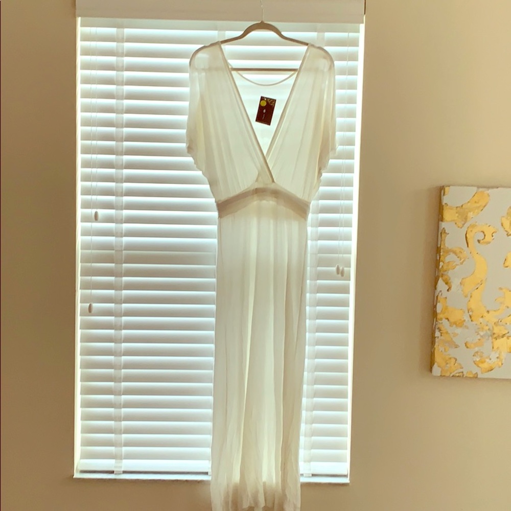 White Split Sleeve Maxi Dress